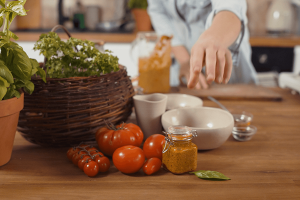 Paradeiserpesto selber machen (Tomatenpesto)