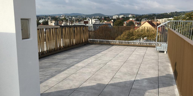Schlichte Terrasse